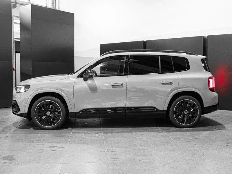 Mercedes-Benz GLB EQ nuova a Ancona (2)