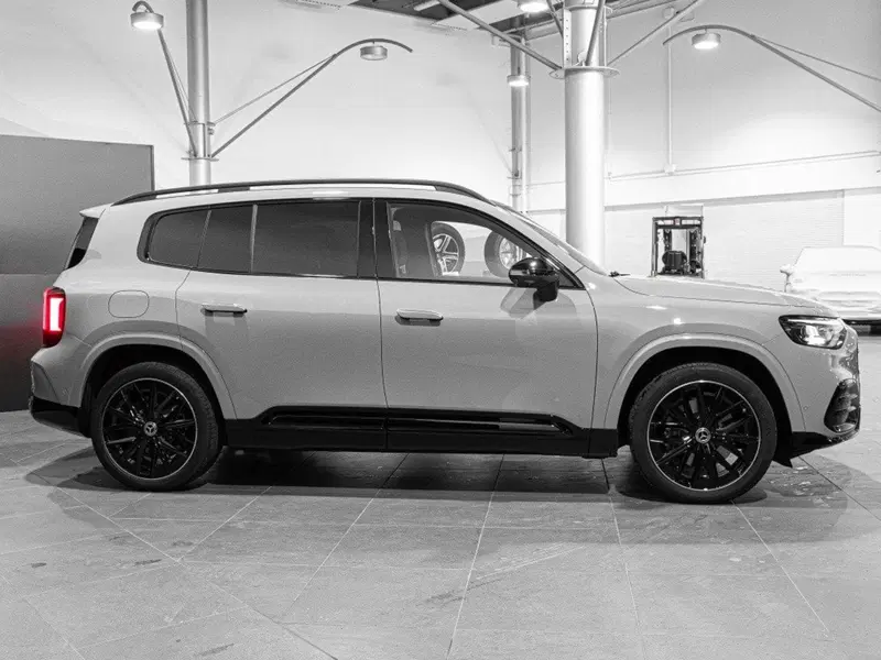 Mercedes-Benz GLB EQ nuova a Ancona (4)