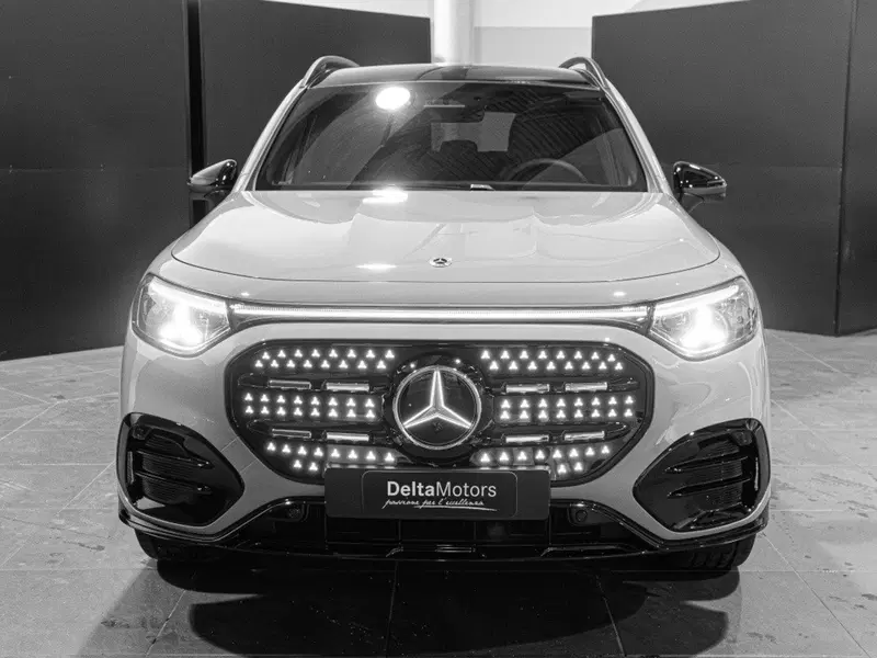 Mercedes-Benz GLB EQ nuova a Ancona (5)