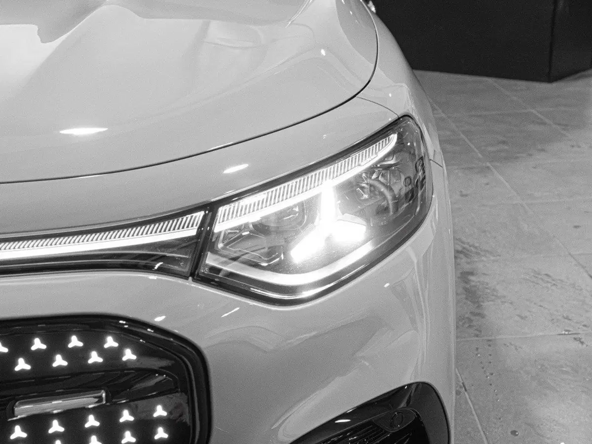 Mercedes-Benz GLB EQ nuova a Ancona (6)