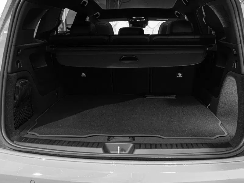 Mercedes-Benz GLB EQ nuova a Ancona (9)