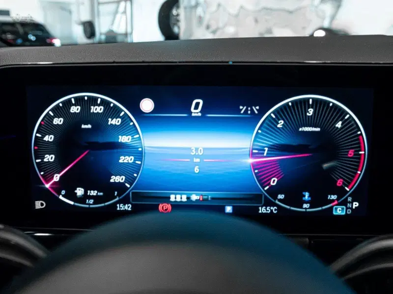 Mercedes-Benz GLA SUV nuova a Ancona (15)