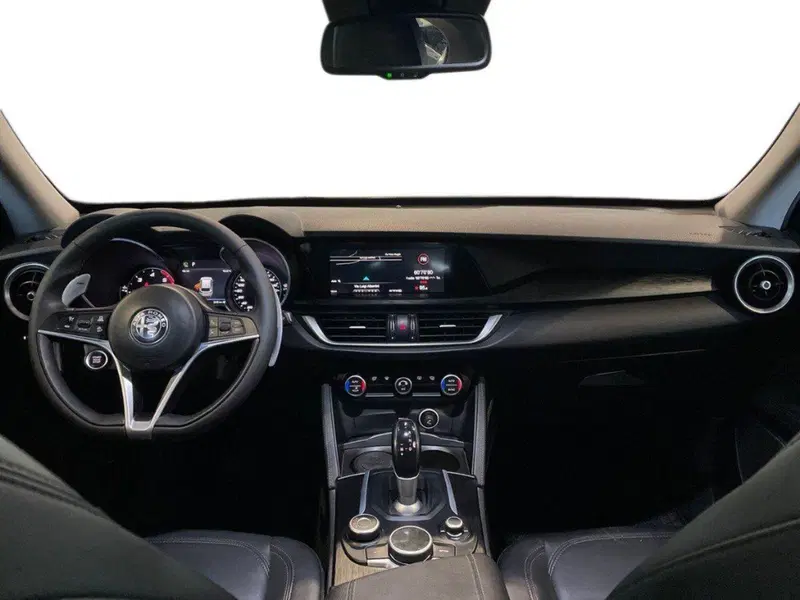 Alfa Romeo Stelvio usata a Ancona (10)