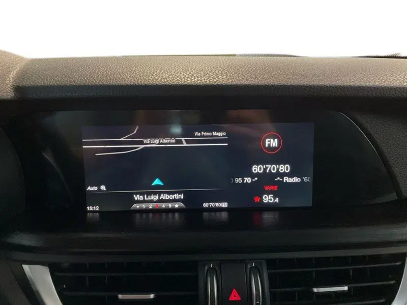 Alfa Romeo Stelvio usata a Ancona (15)