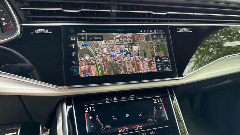 Audi Q8 usata a Treviso (9)