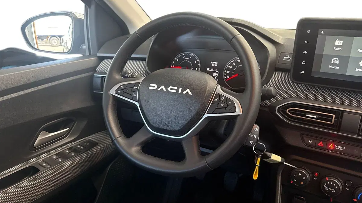 Dacia Sandero usata a Treviso (12)
