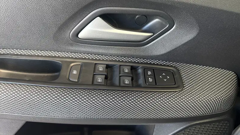 Dacia Sandero usata a Treviso (14)