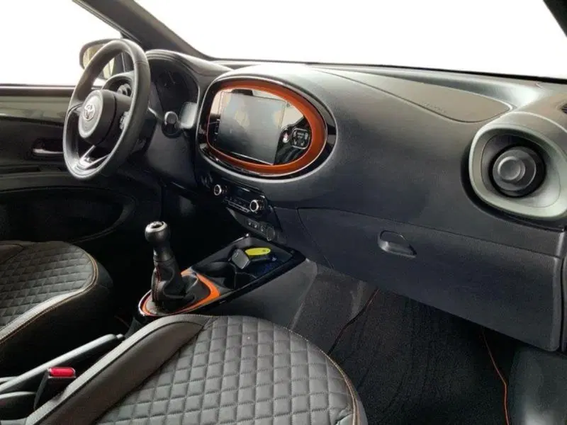 Toyota Aygo X usata a Perugia (14)