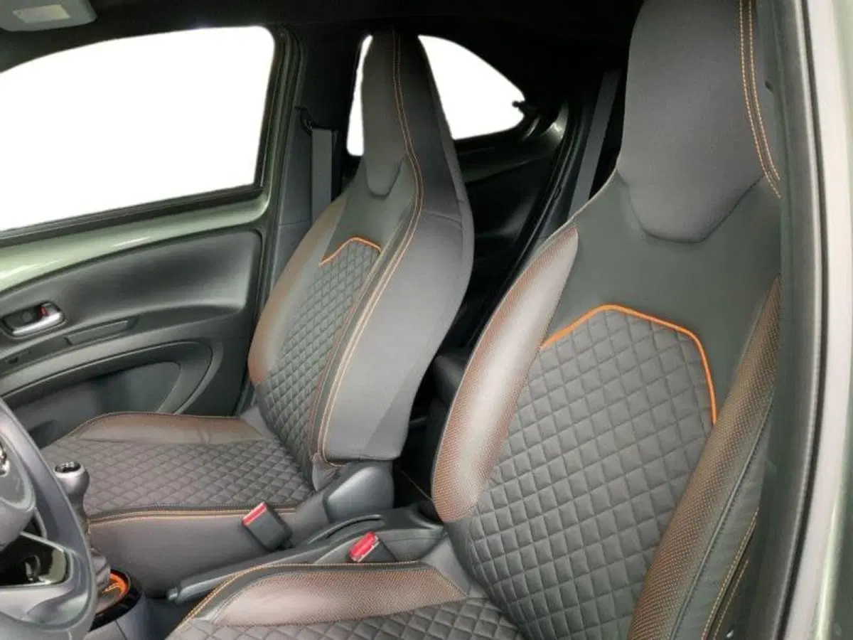 Toyota Aygo X usata a Perugia (15)
