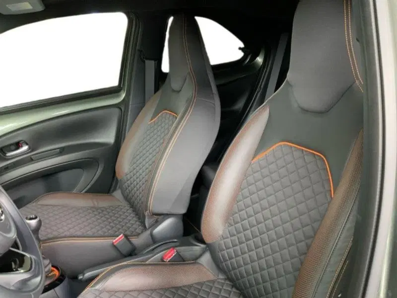 Toyota Aygo X usata a Perugia (15)
