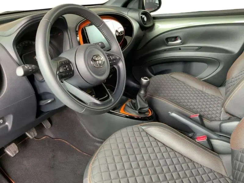 Toyota Aygo X usata a Perugia (8)