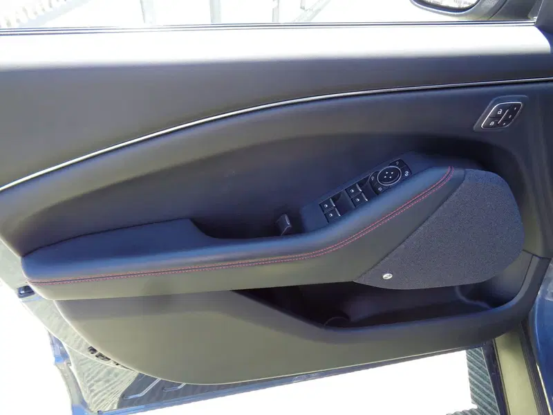 Ford Mustang Mach-E usata a Belluno (8)