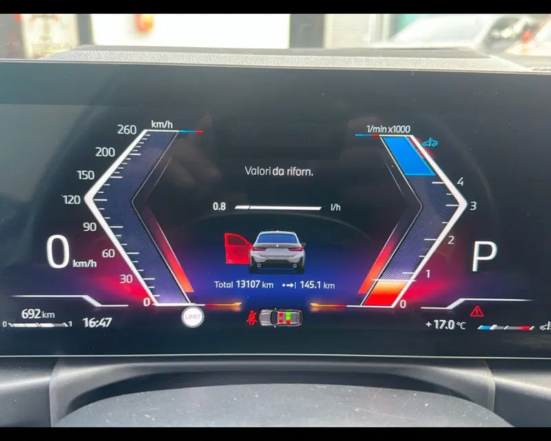 BMW Serie 3 Touring usata a Napoli (16)