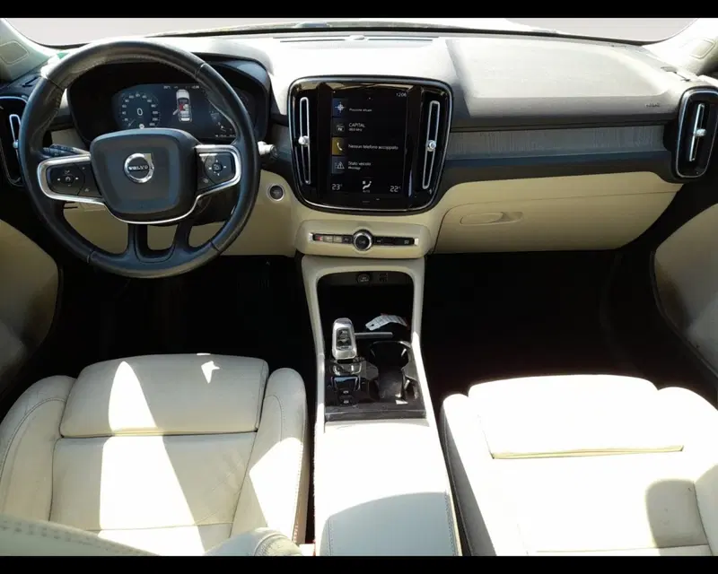 Volvo XC40 usata a Ravenna (10)
