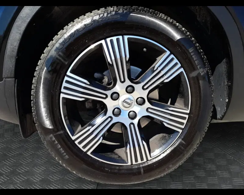 Volvo XC40 usata a Ravenna (14)