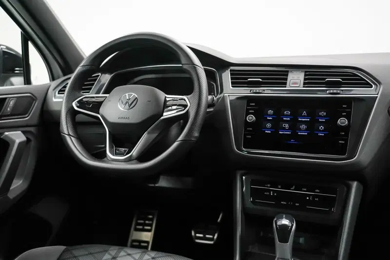 Volkswagen Tiguan usata a Varese (11)