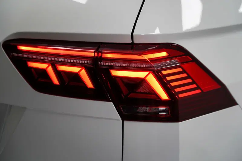 Volkswagen Tiguan usata a Varese (8)
