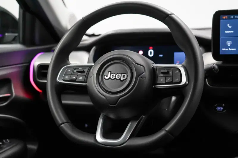 Jeep Avenger usata a Varese (12)