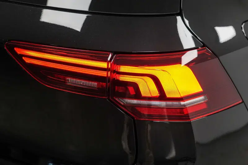 Volkswagen Golf usata a Varese (8)