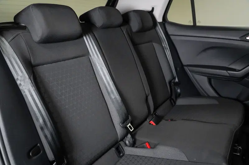 Volkswagen T-Cross usata a Varese (12)