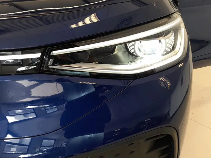 Volkswagen ID.5 nuova a Bologna (8)