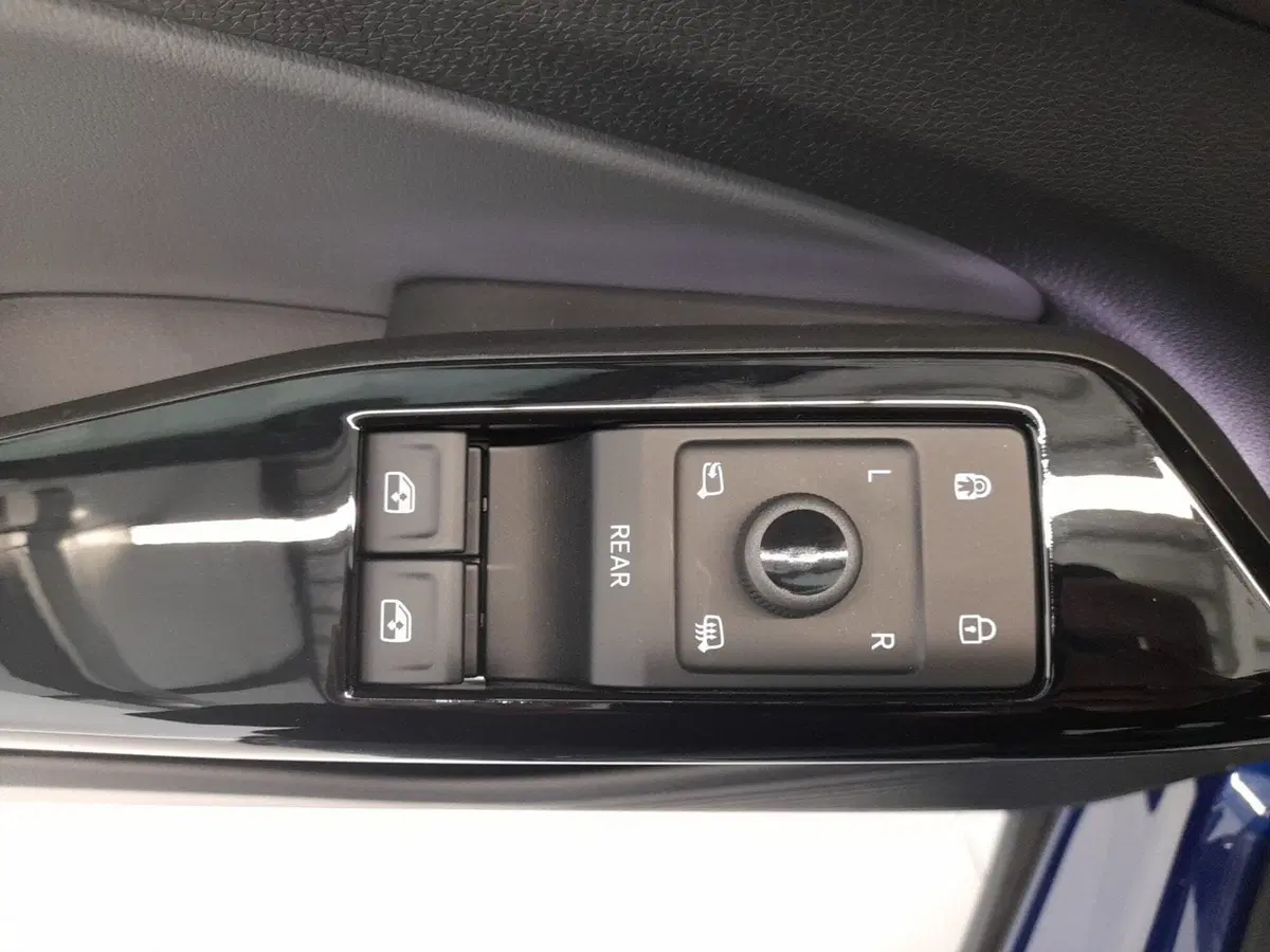 Volkswagen ID.5 nuova a Bologna (9)