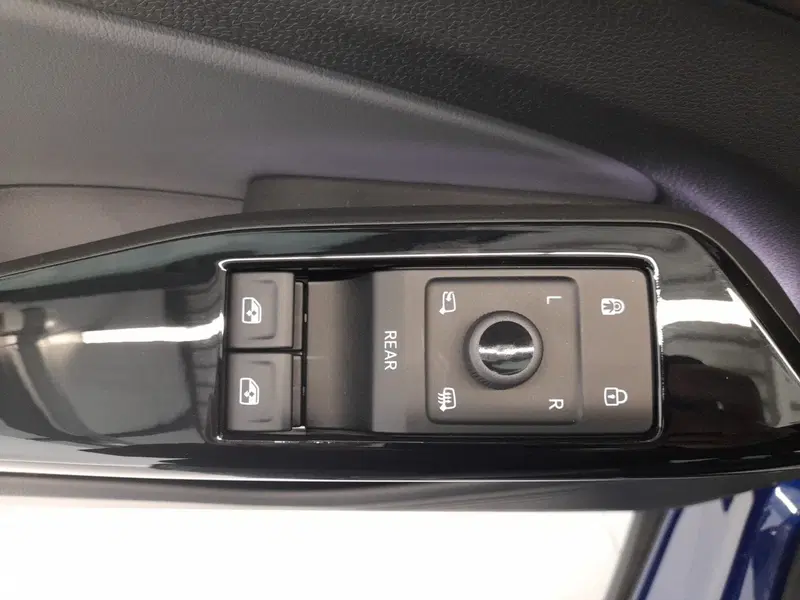 Volkswagen ID.5 nuova a Bologna (9)