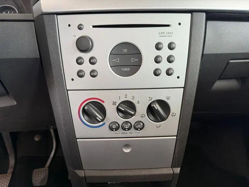 Opel Meriva usata a Brescia (15)