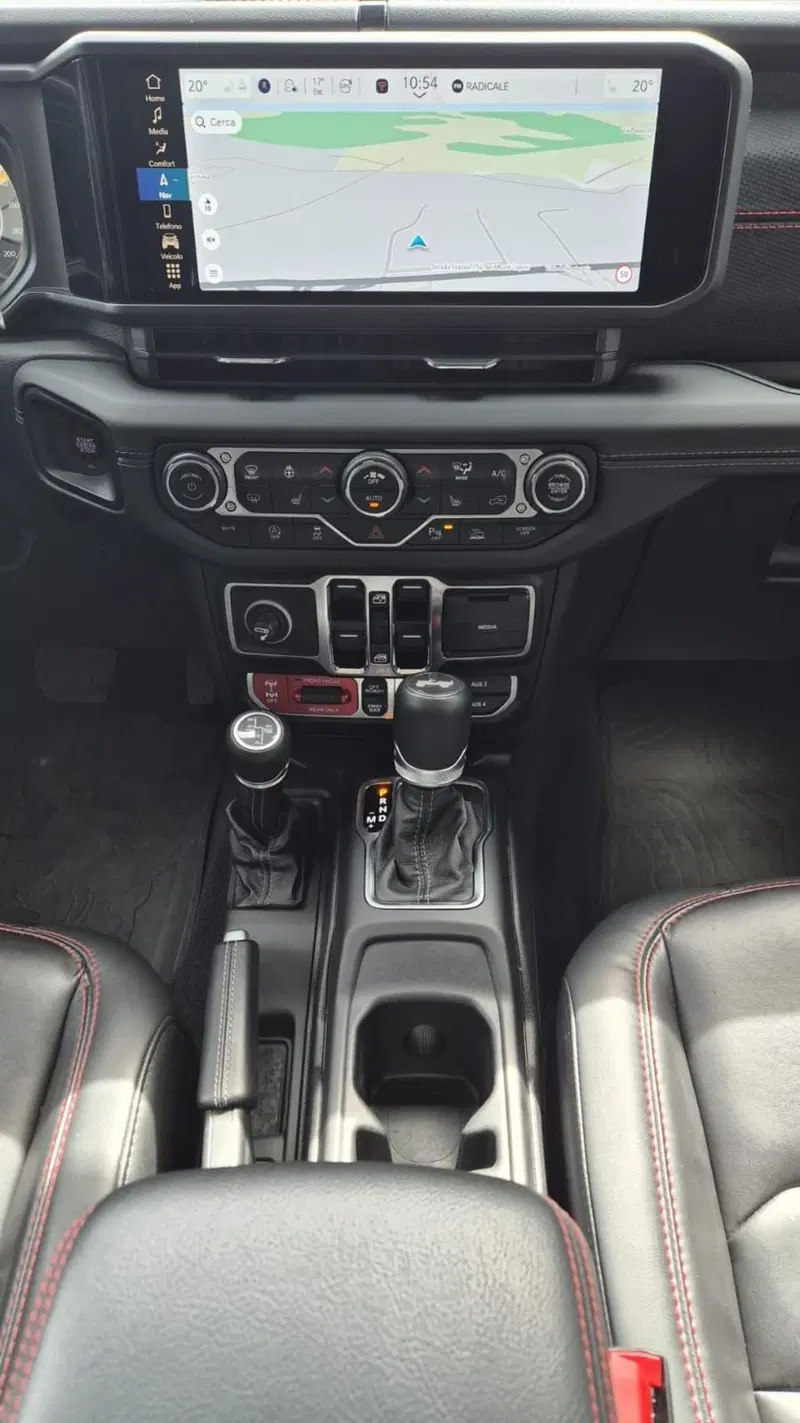 Jeep Wrangler Unlimited usata a Frosinone (17)