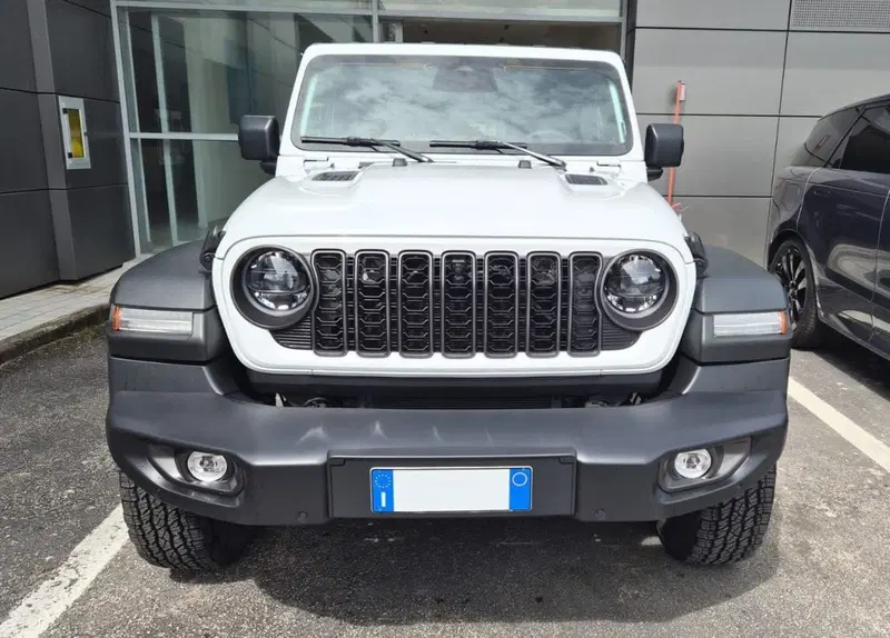 Jeep Wrangler Unlimited usata a Frosinone (2)