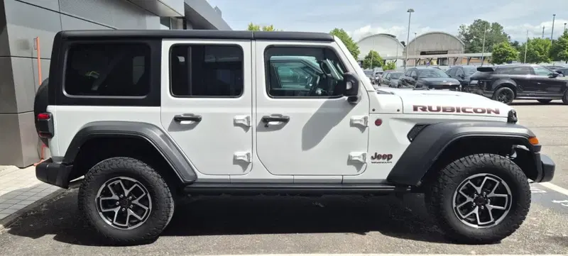 Jeep Wrangler Unlimited usata a Frosinone (4)