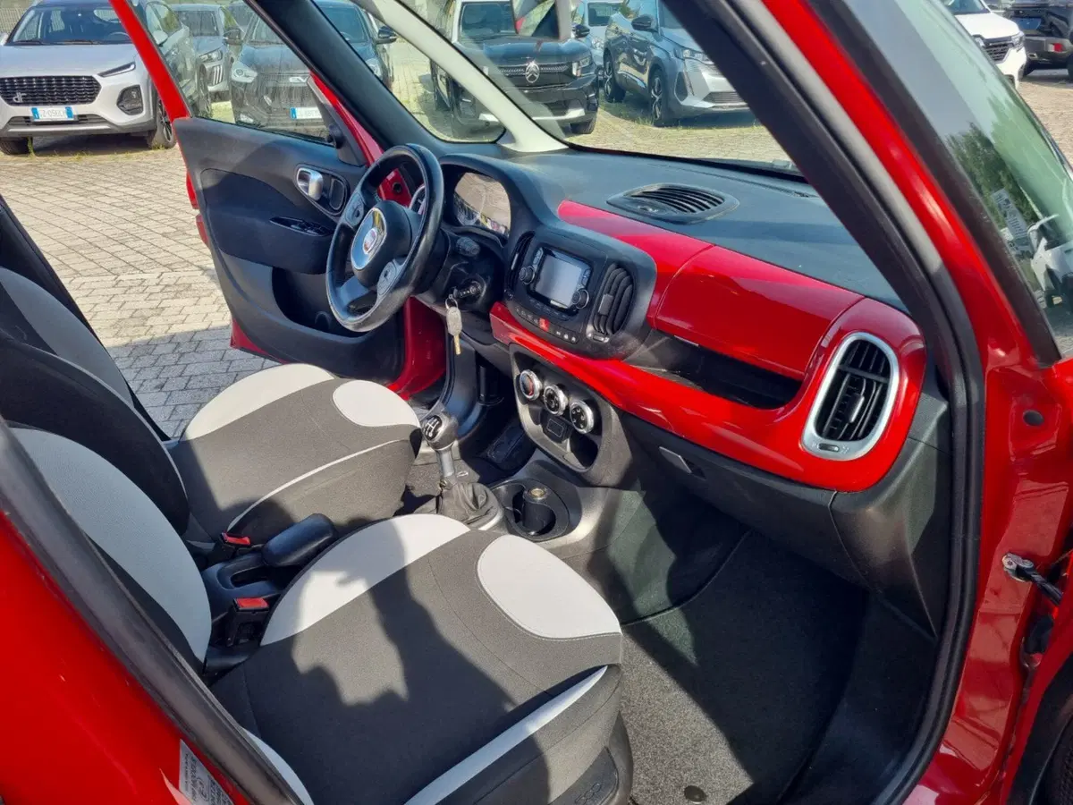 Fiat 500L usata a Lucca (14)