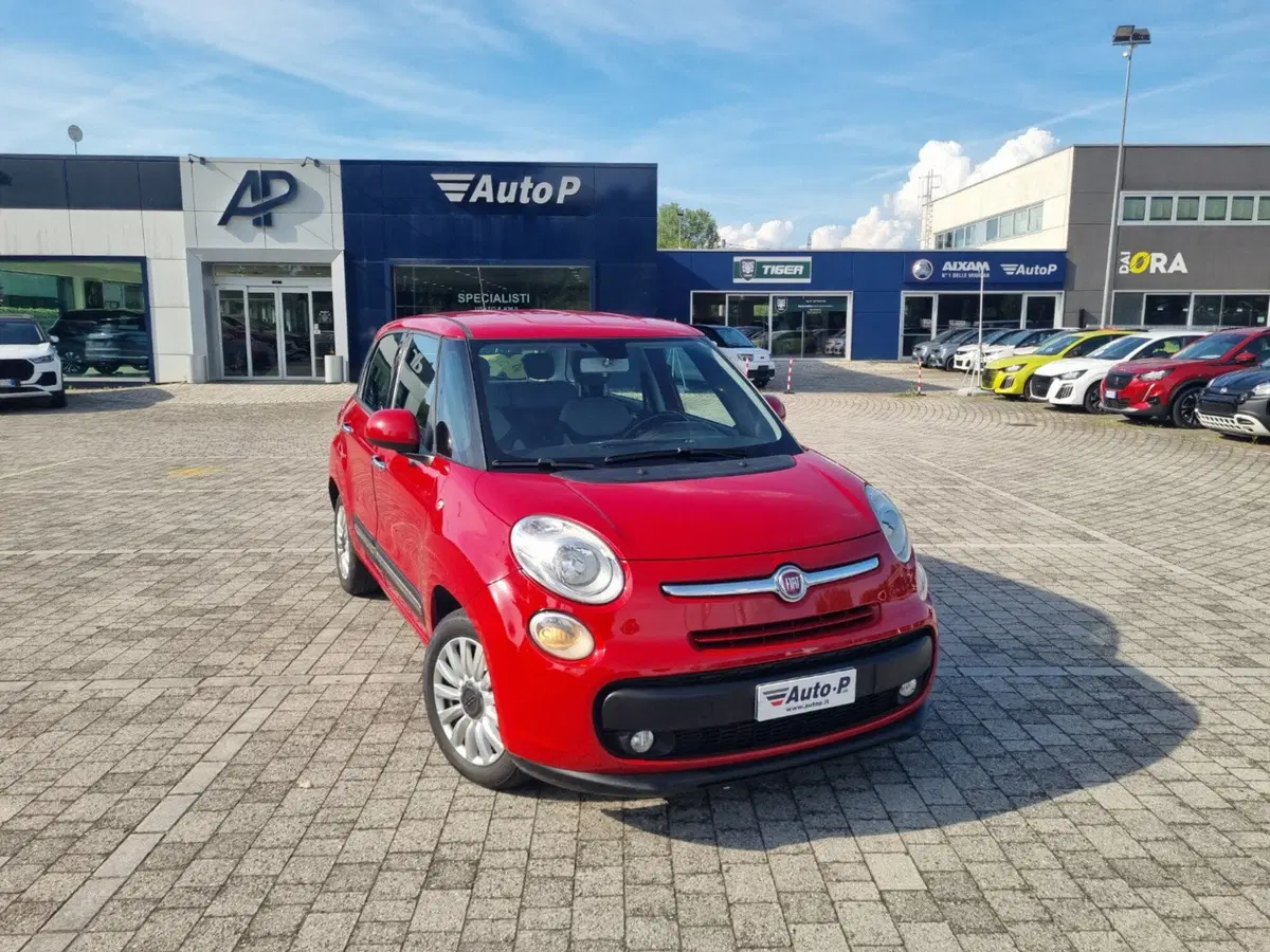 Fiat 500L usata a Lucca (2)