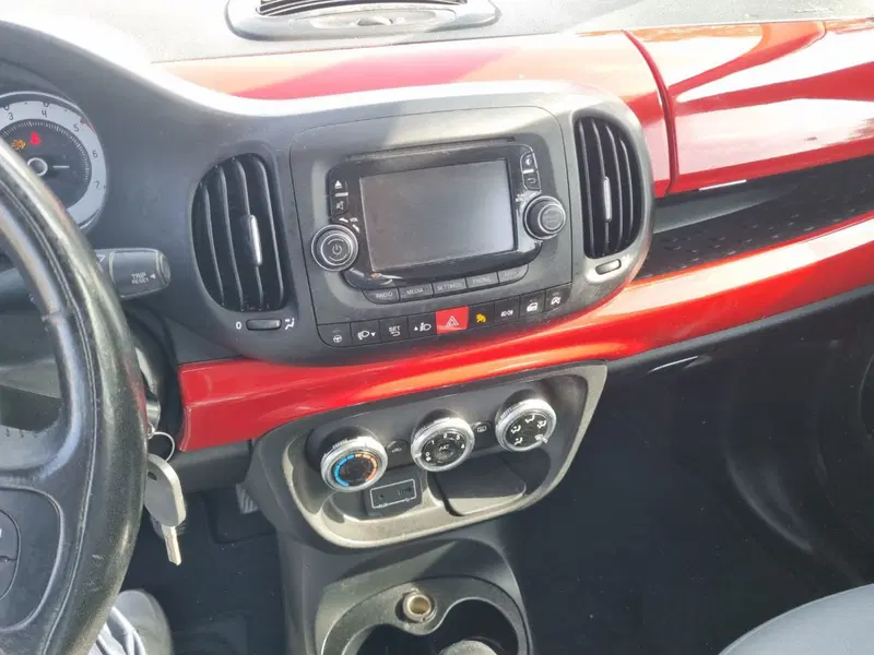 Fiat 500L usata a Lucca (9)