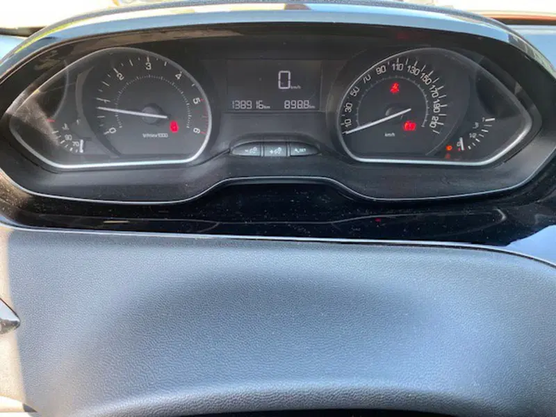 Peugeot 208 usata a Verona (7)