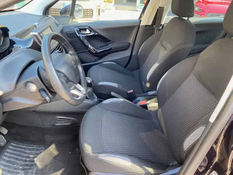 Peugeot 208 usata a Verona (9)
