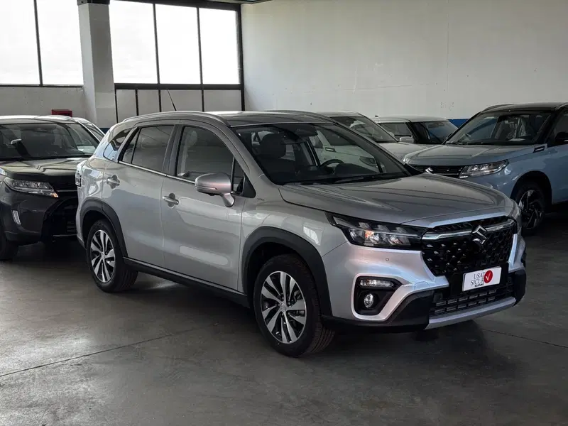 Suzuki S-Cross nuova a Cuneo (5)