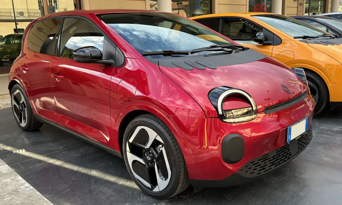 Renault Twingo nuova a Frosinone (2)