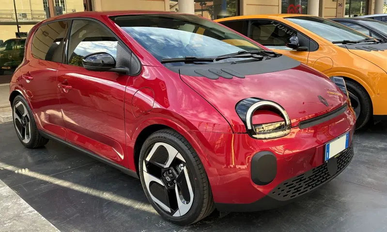Renault Twingo nuova a Frosinone (2)