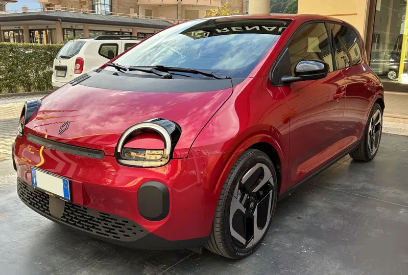 Renault Twingo nuova a Frosinone (7)