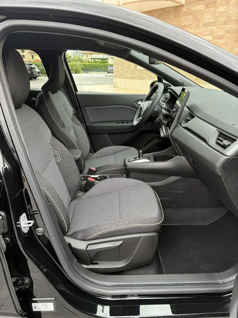 Renault Captur nuova a Frosinone (13)