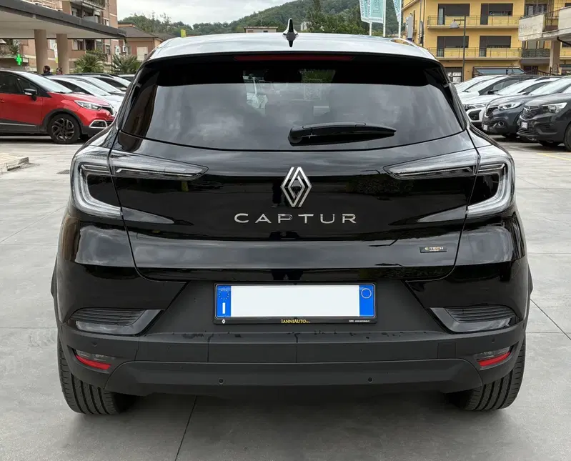 Renault Captur nuova a Frosinone (5)