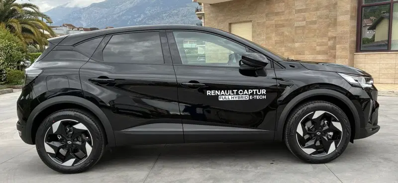 Renault Captur nuova a Frosinone (7)