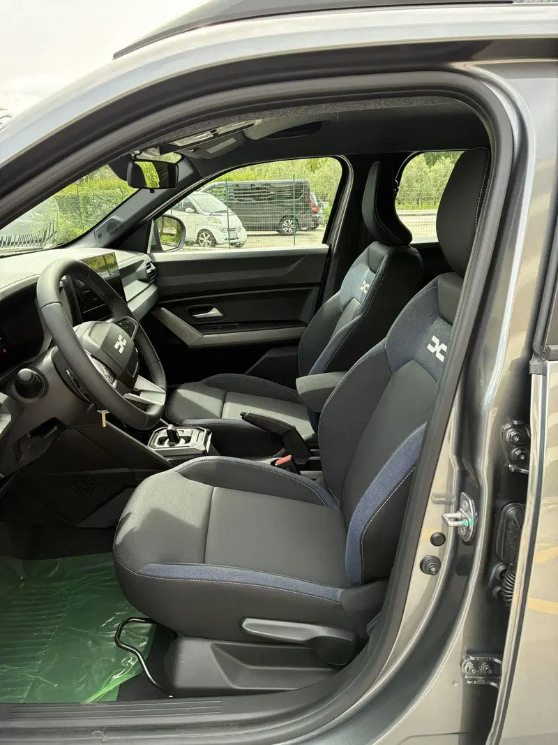 Dacia Duster nuova a Frosinone (10)