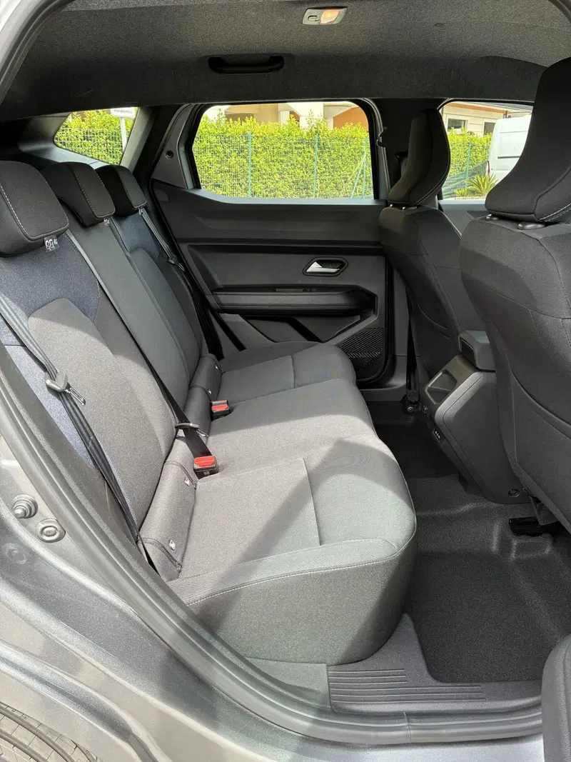 Dacia Duster nuova a Frosinone (12)