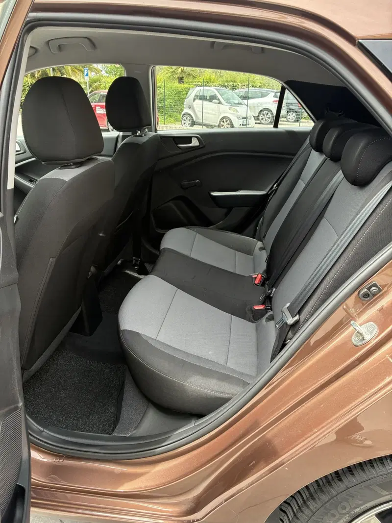 Hyundai i20 usata a Frosinone (11)