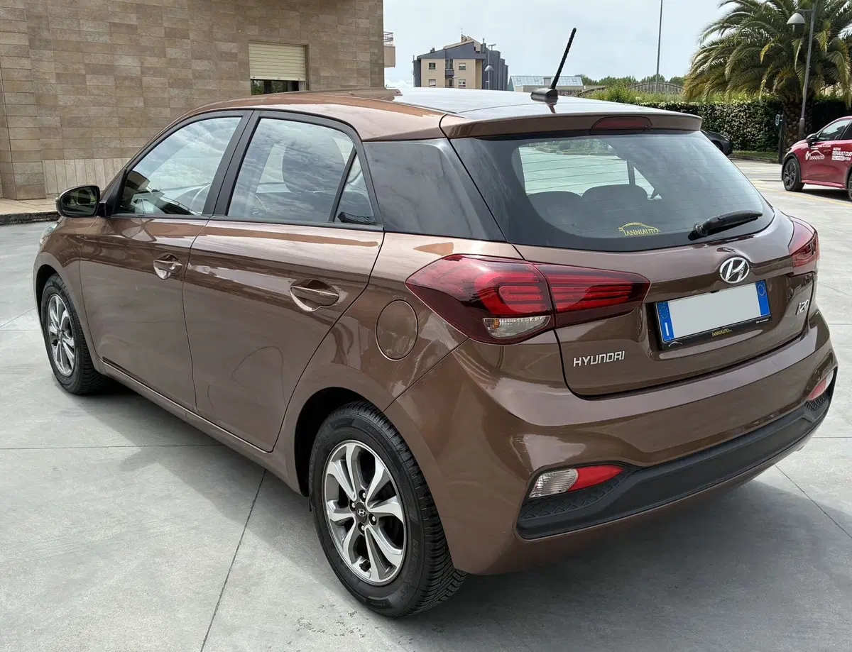 Hyundai i20 usata a Frosinone (4)