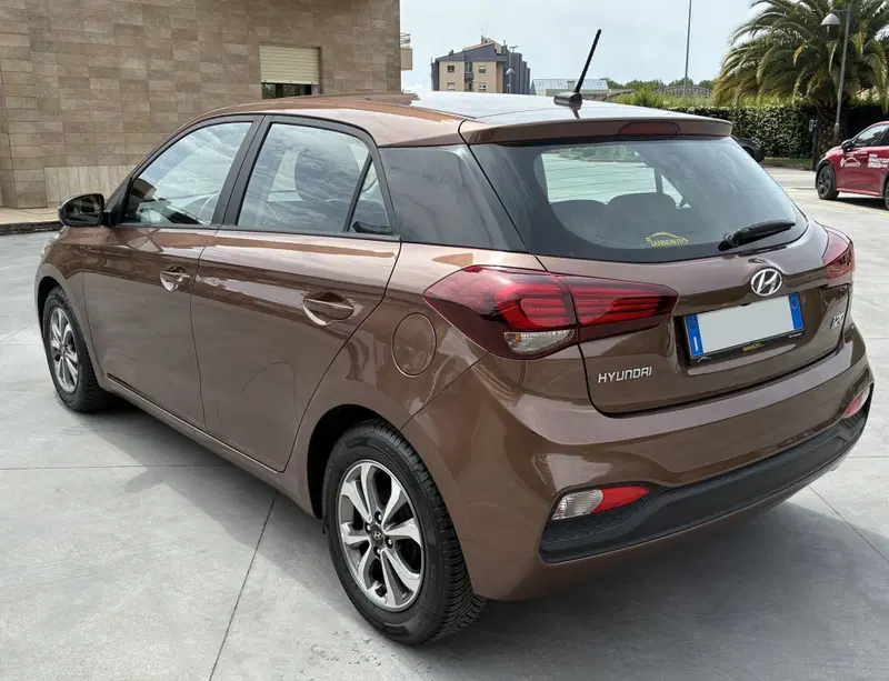 Hyundai i20 usata a Frosinone (4)