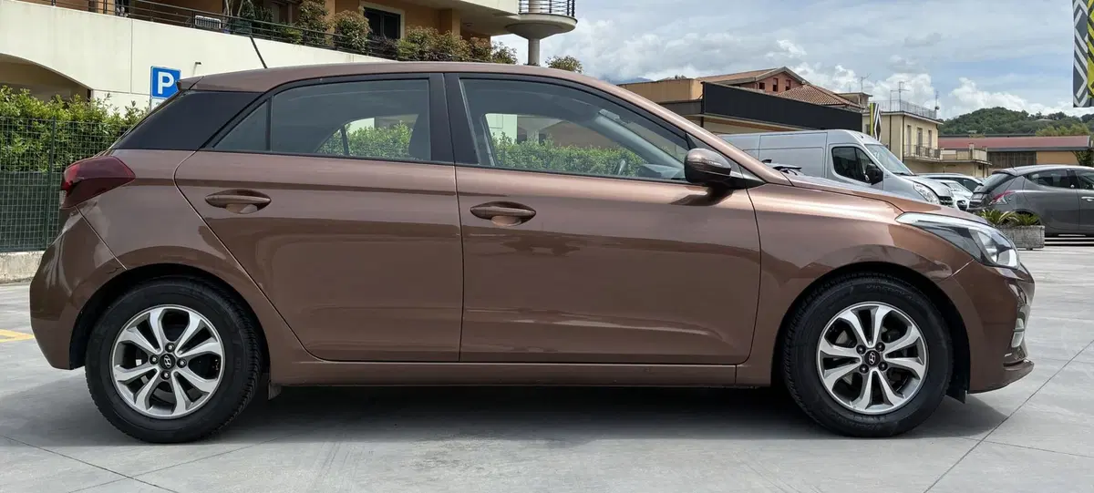 Hyundai i20 usata a Frosinone (7)