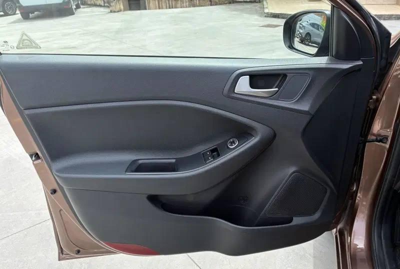 Hyundai i20 usata a Frosinone (9)